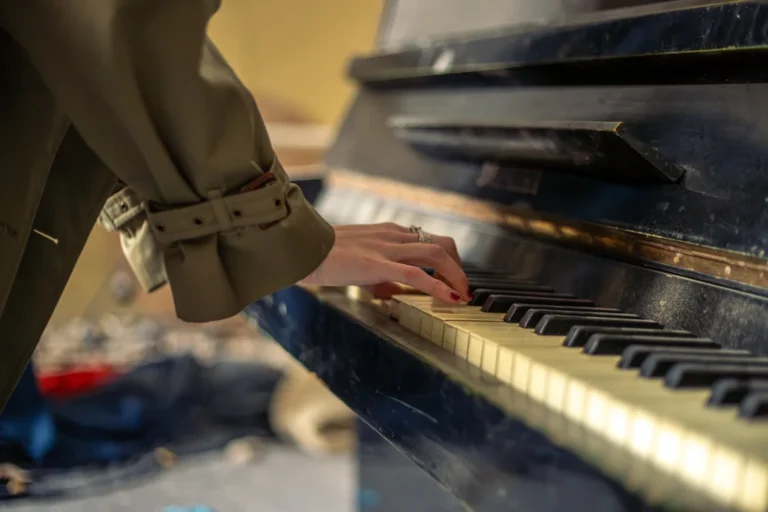 can my piano be ruined by moving it wrong